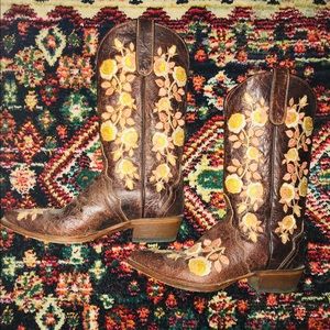 Macie Bean Yellow Rose Boots