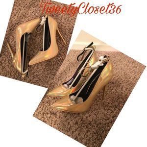 Brand new gold pumps with the box!