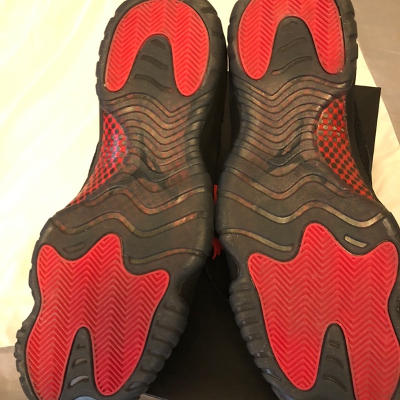 Jordan retro 11 low ie (rare size) - Picture 4 of 4