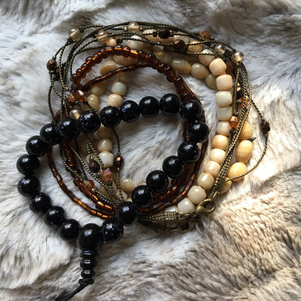 6 Bracelets