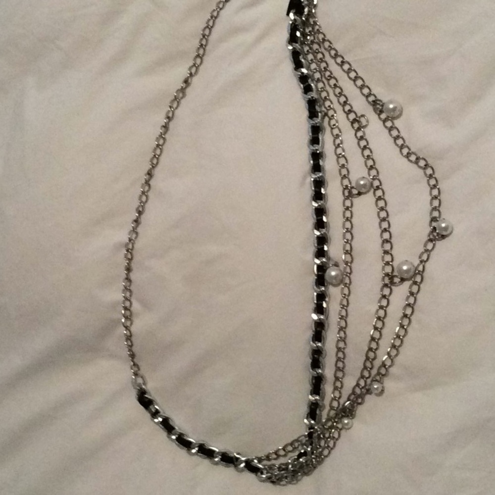 Chain and pearls belt
