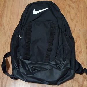 black nike backpack for school