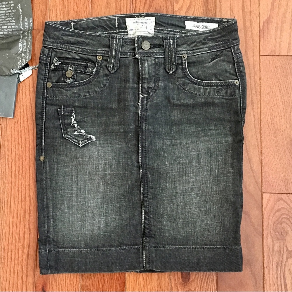 🆕 Jeans Skirt Sz 25