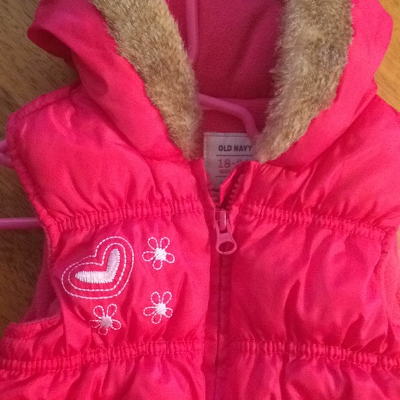 Fur Hood Vest - Picture 4 of 4