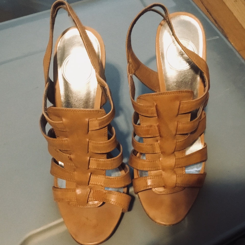 Thick heeled JS sandal
