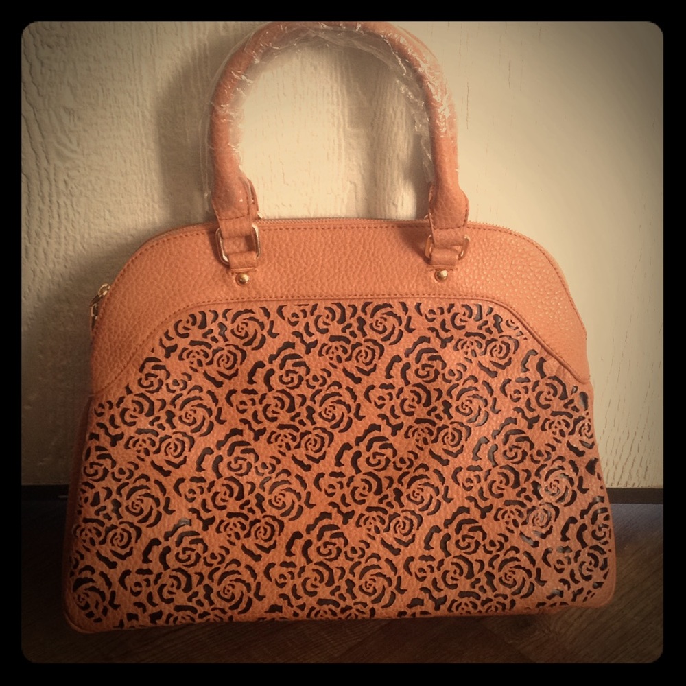 BRAND NEW perforated brown/black handbag!!!