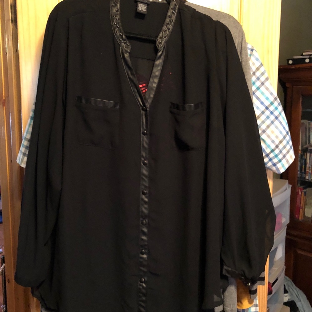Torrid black blouse size 3