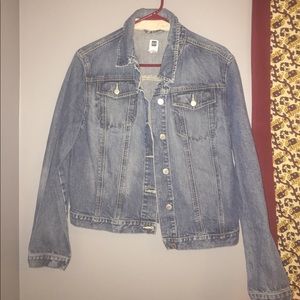 GAP JEAN JACKET - WOMENS LARGE - GREAT CONDITION