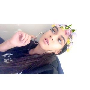 Meet your Posher, Scarlyn