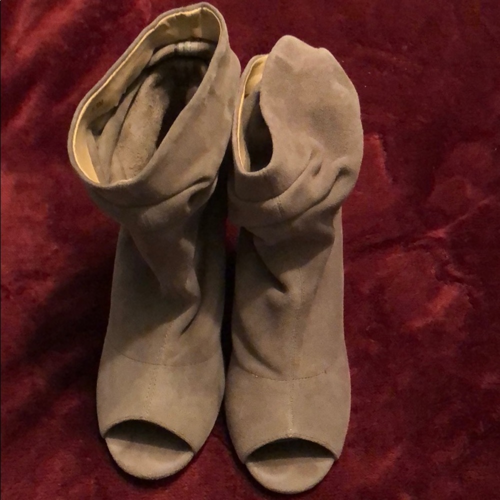 Nine wear open toe slouched bootie size 8.5 women