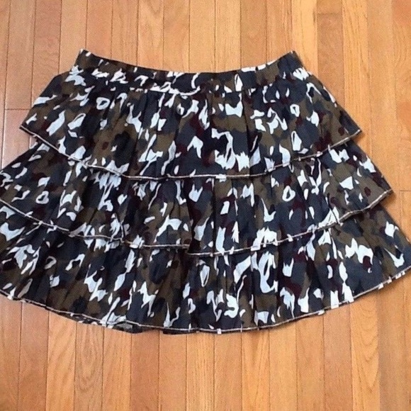 Lane Bryant SZ 18/20 Camouflage Green Tiered Skirt - Picture 2 of 5