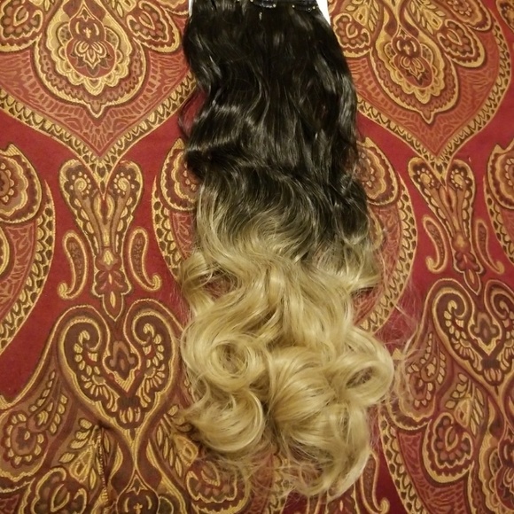 Ombre Blonde Full Head Clip in Extension main image 6