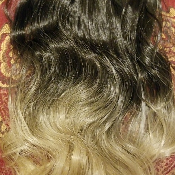 Ombre Blonde Full Head Clip in Extension main image 4