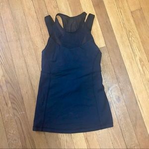 Lululemon Running In The City tank size 2