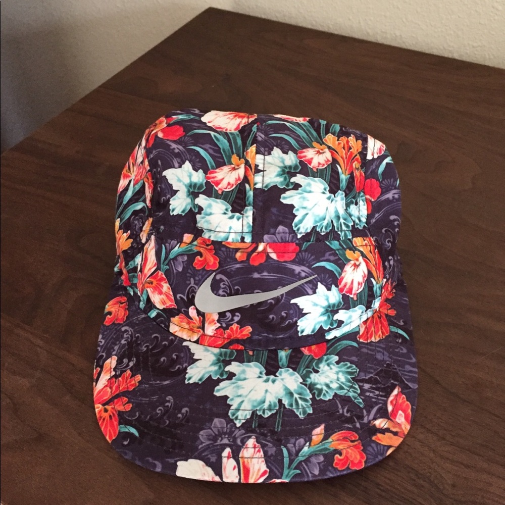 Nike floral cap
