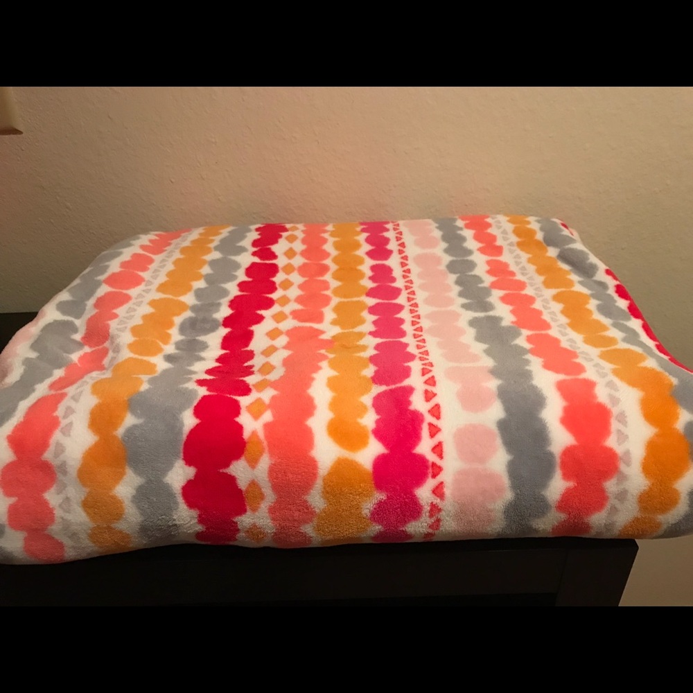 Vera Bradley XL Throw