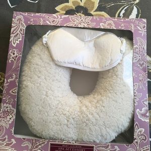 Neck pillow/ sleep mask