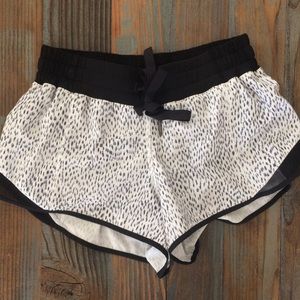 LuluLemon Hotty Hot Shorts