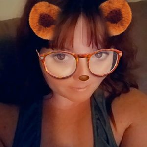 Meet your Posher, Lindy