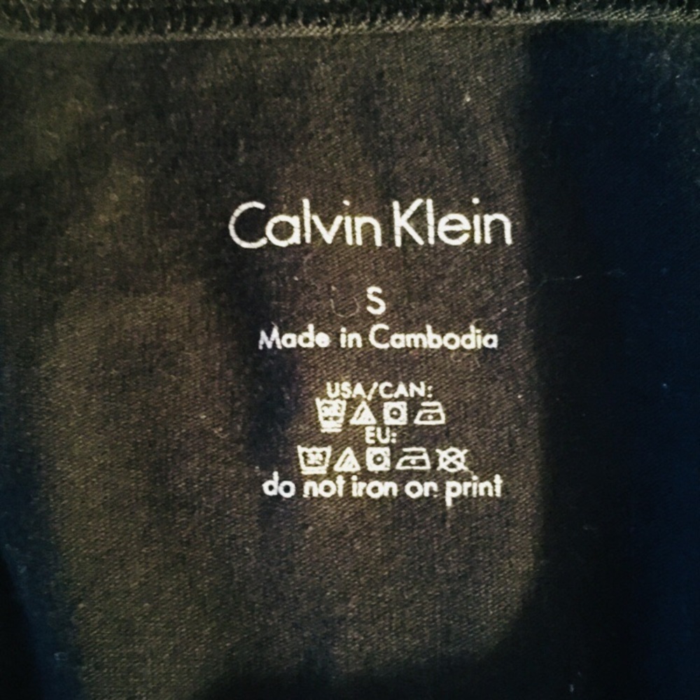 ❤️CK basic black tee - Picture 4 of 4