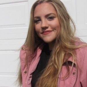 Meet your Posher, Brooke