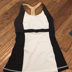 Lululemon top