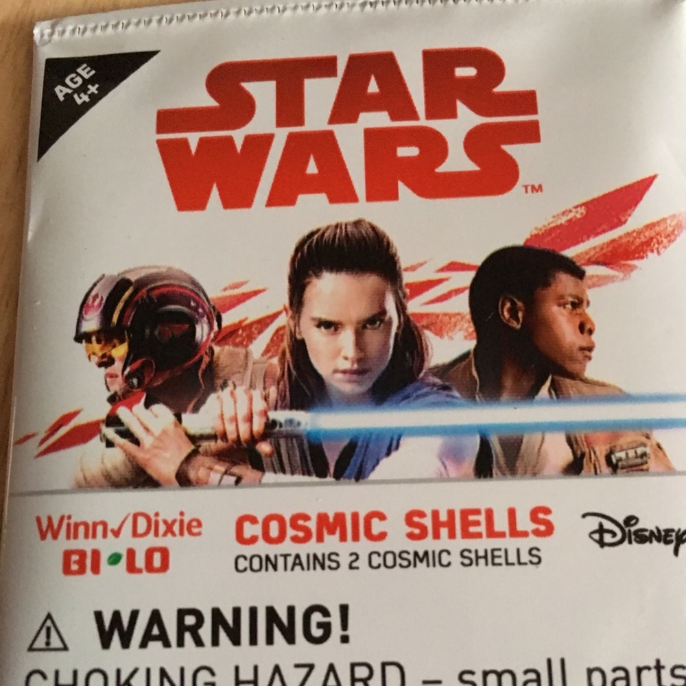 22 Disney Star Wars Cosmic Shells
