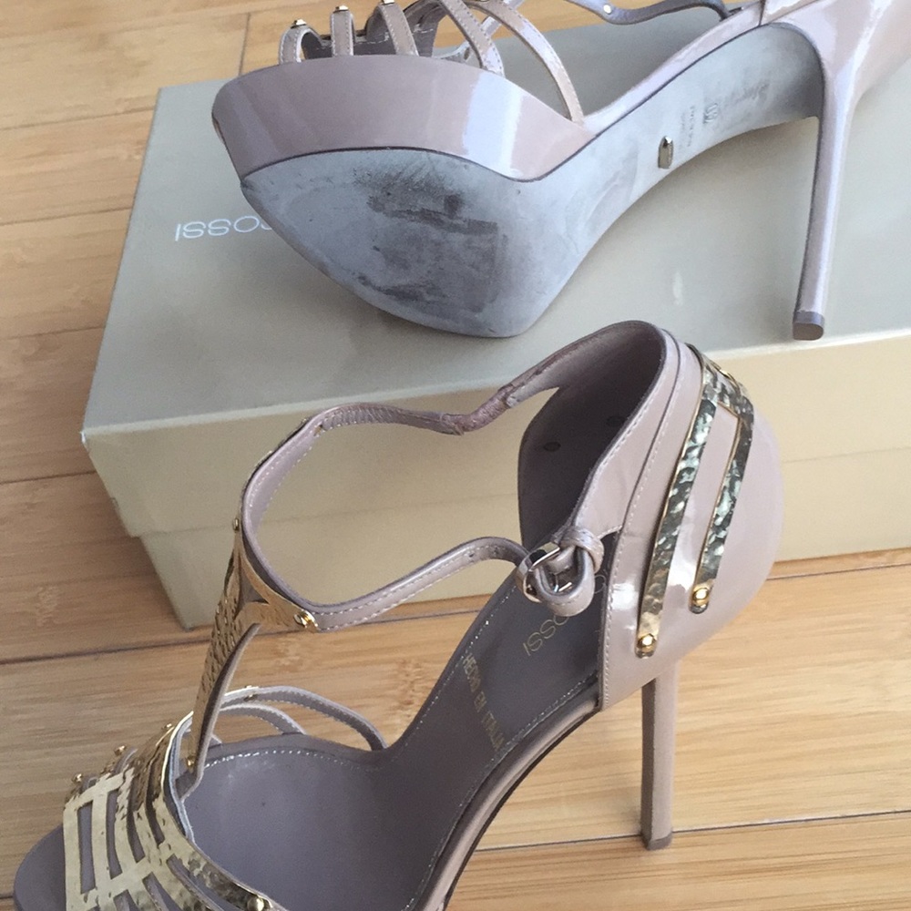 NWT Sergio Rossi Gold/Nude Heels - Picture 4 of 8