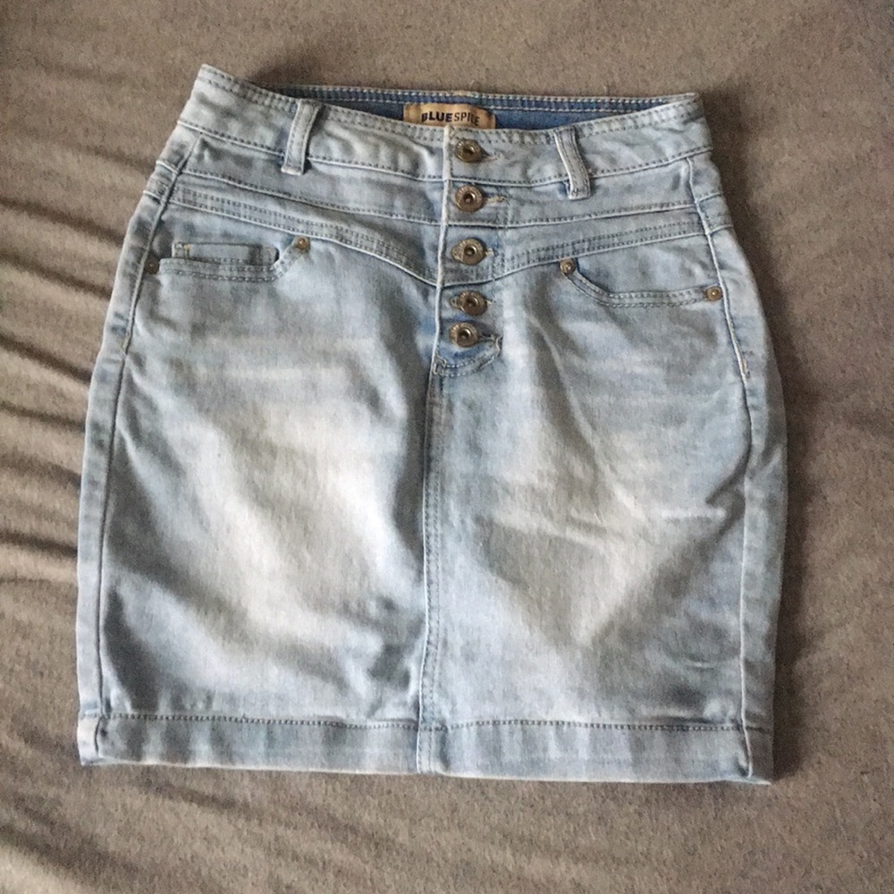 Denim skirt
