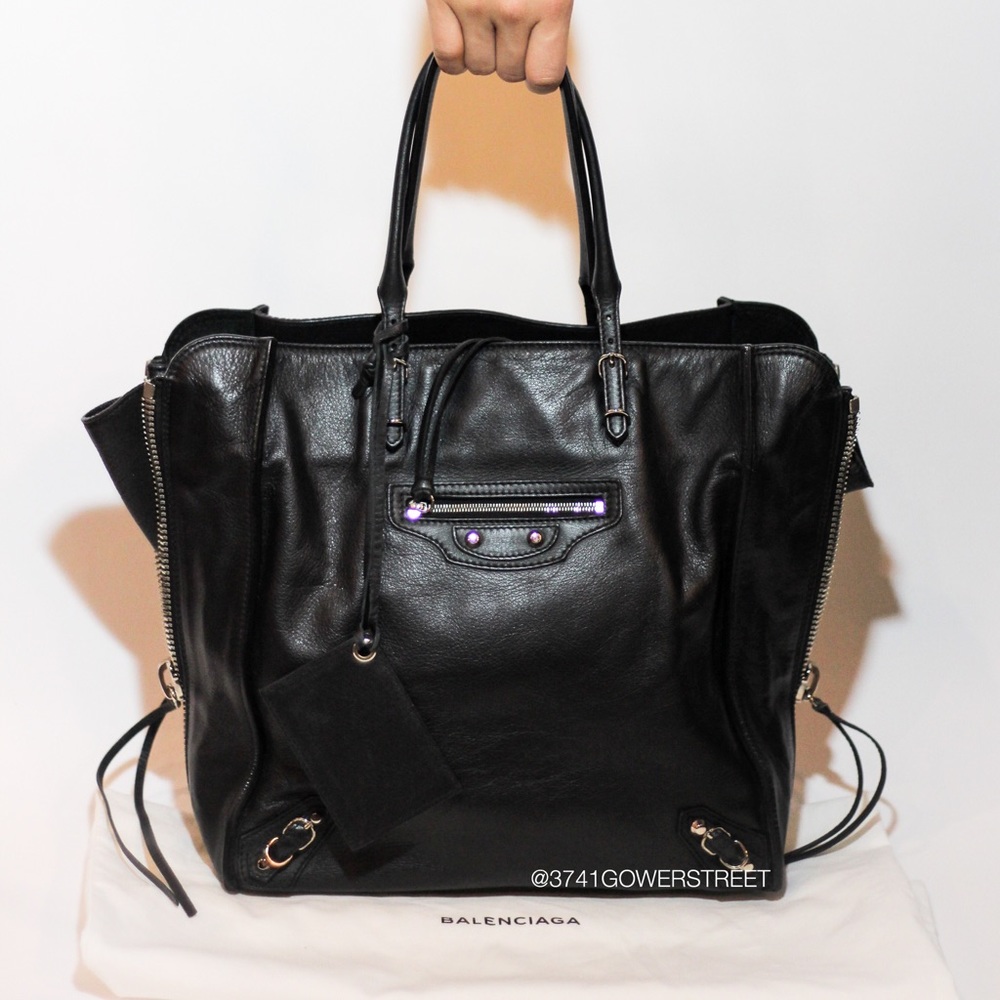 Balenciaga Papier A5 Zip Around Leather tote