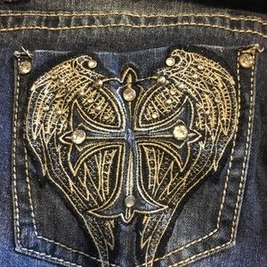 Distressed Jeans from Vanity with detail pockets