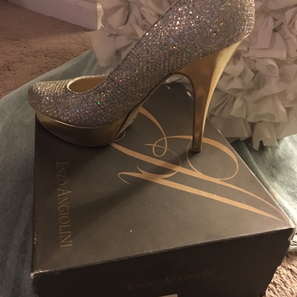ENZO Angiolini Easmiles -Silver & Gold, Size 8.5