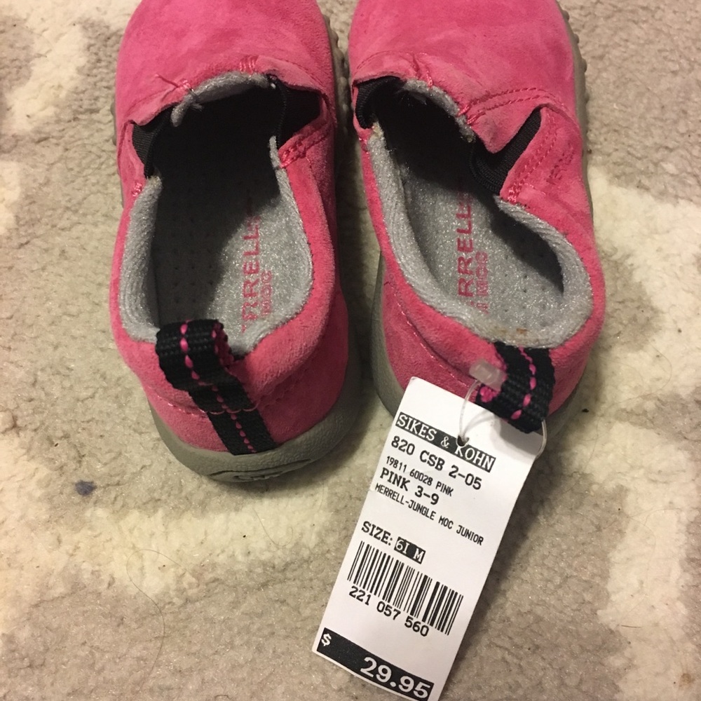 Girls Merrell brand new shoes pink suede