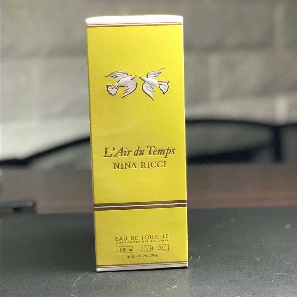 Nina Ricci Perfume NWT