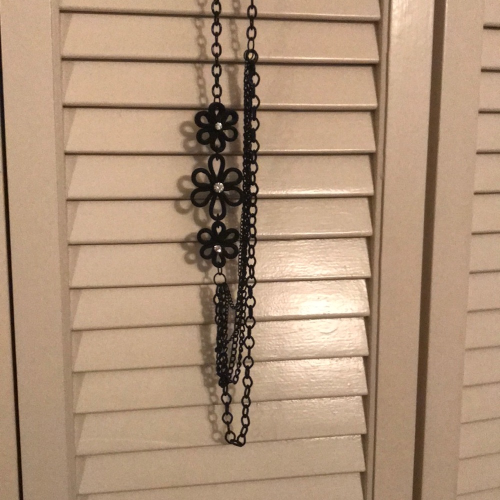 Long black fashion necklace