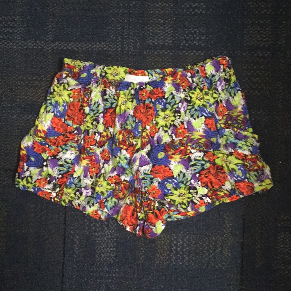 Patterned shorts