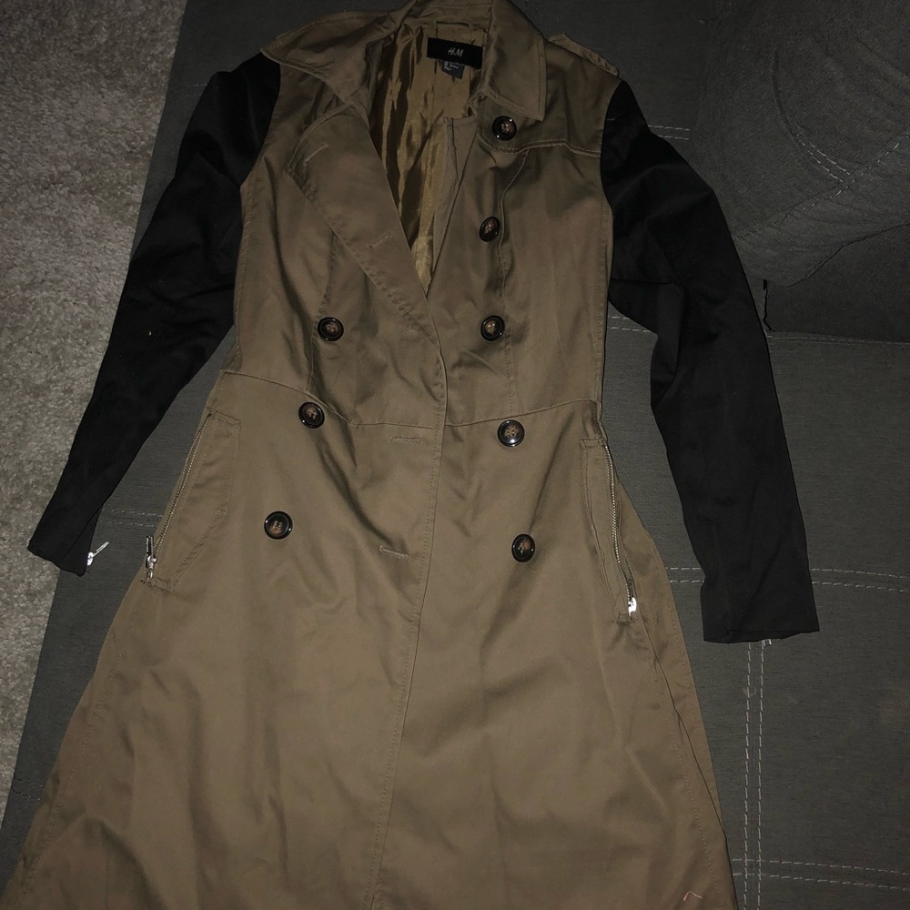 Trendy trench
