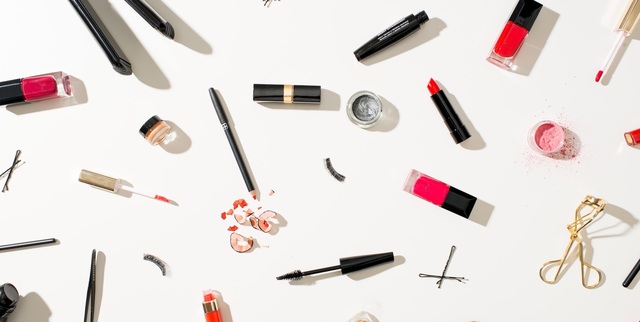 Poshmark banner for @nabila