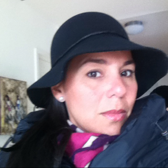 Poshmark profile picture for @ina