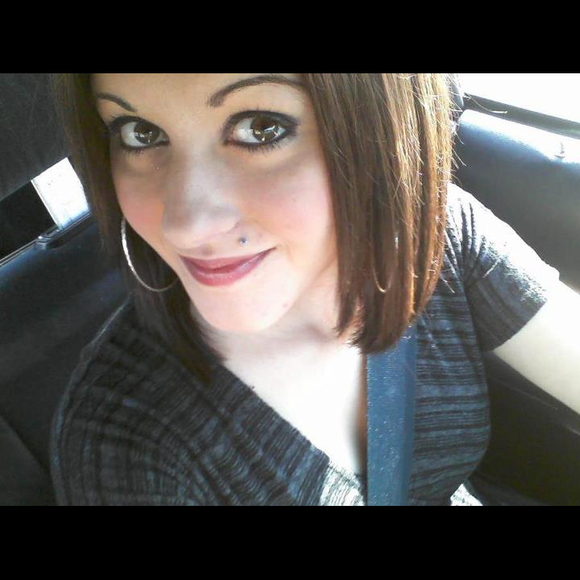 Poshmark profile picture for @shayshay