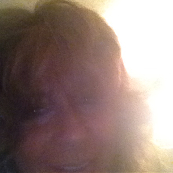 Poshmark profile picture for @kelkoo