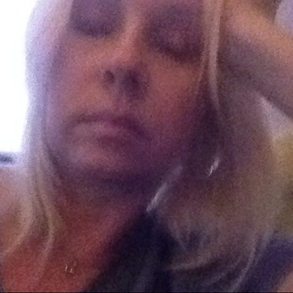 Poshmark profile picture for @freedom