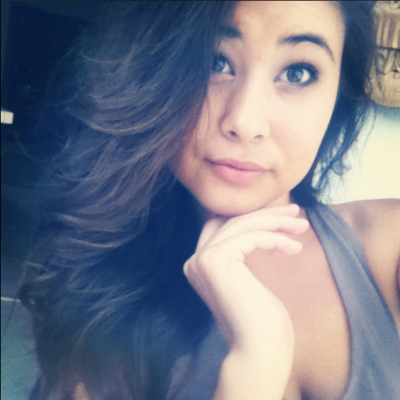 Poshmark profile picture for @brittle