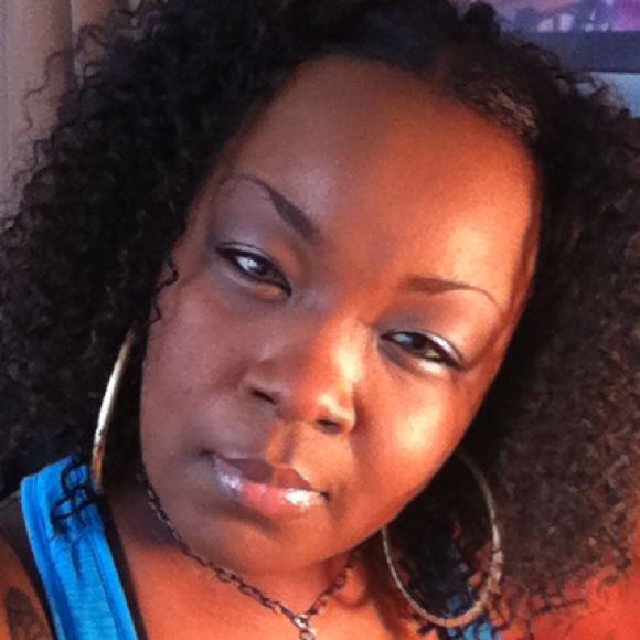 Poshmark profile picture for @kissable