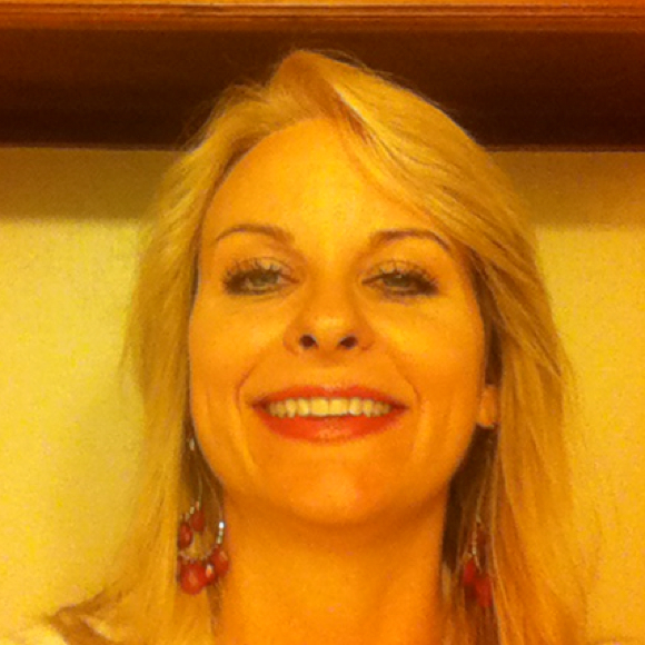 Poshmark profile picture for @nichols