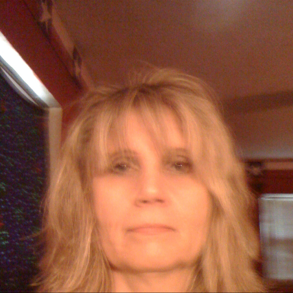Poshmark profile picture for @urban