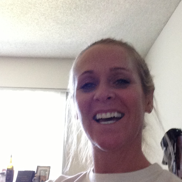 Poshmark profile picture for @evolving