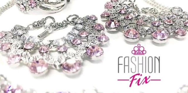 Poshmark banner for @shayyy