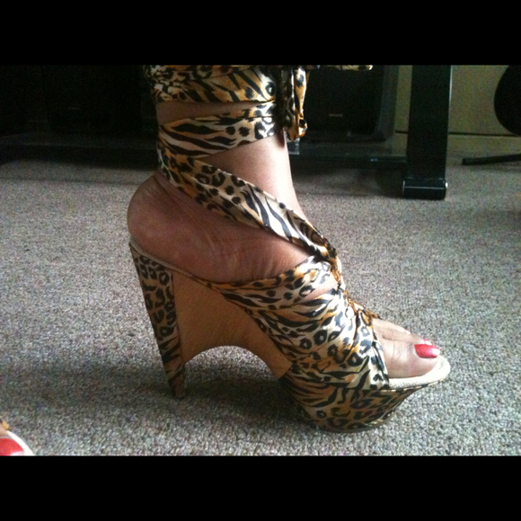 Poshmark profile picture for @vertigo