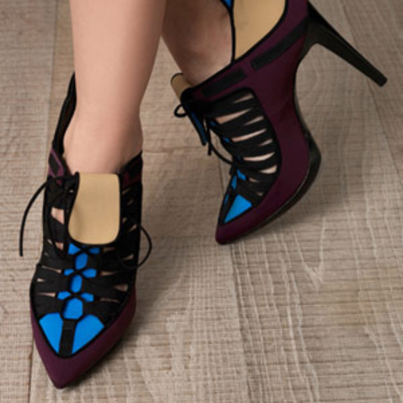 labellover8383